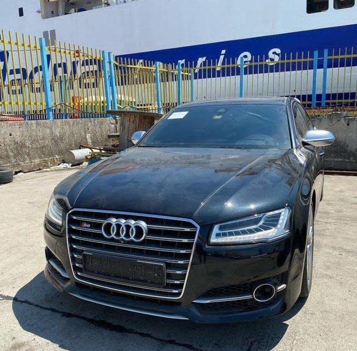 Audi S8